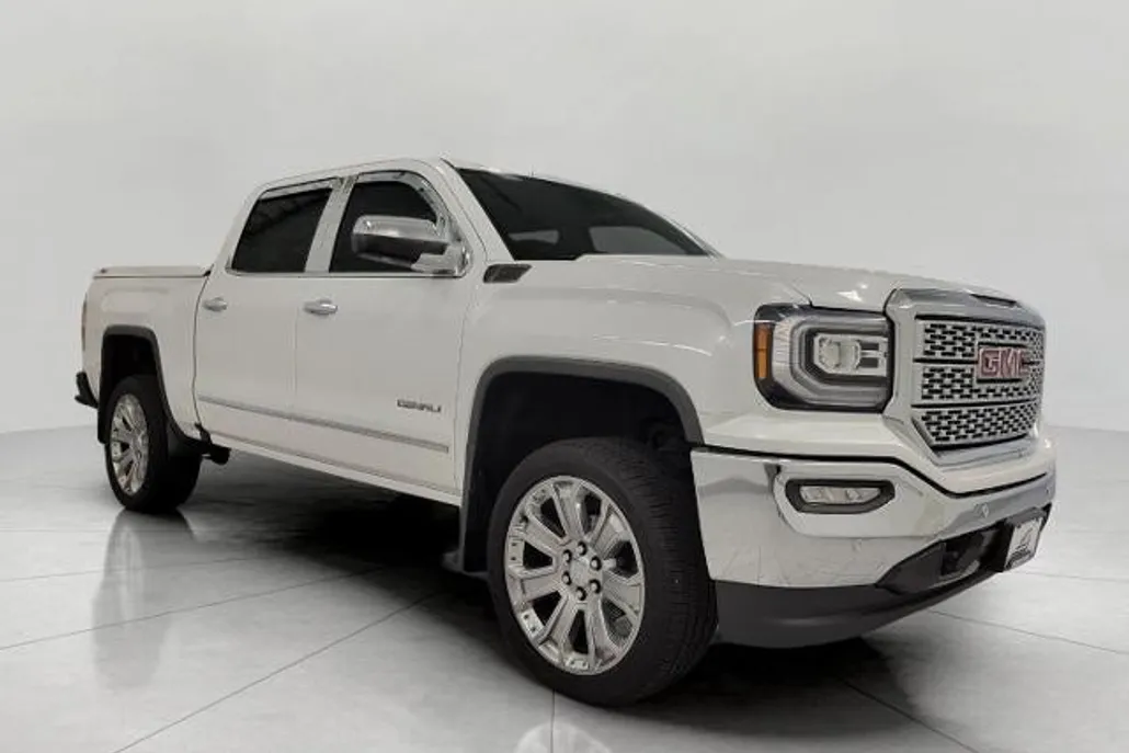 2017 Gmc Sierra 1500 SLT photo 1