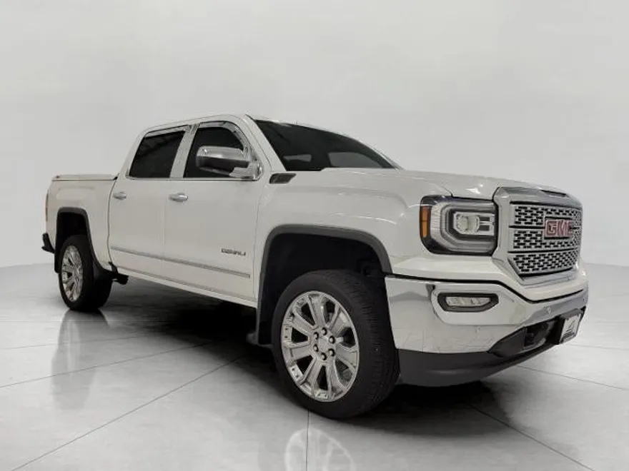 2017 Gmc Sierra 1500 SLT photo 1