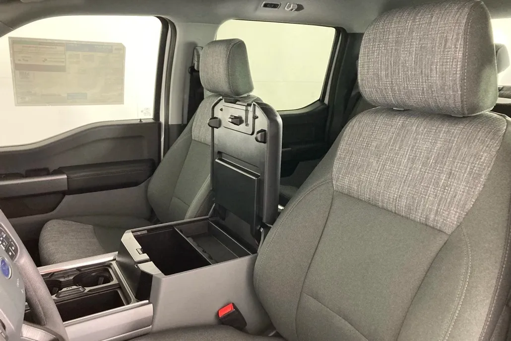 2025 Ford F-350 XLT photo 1