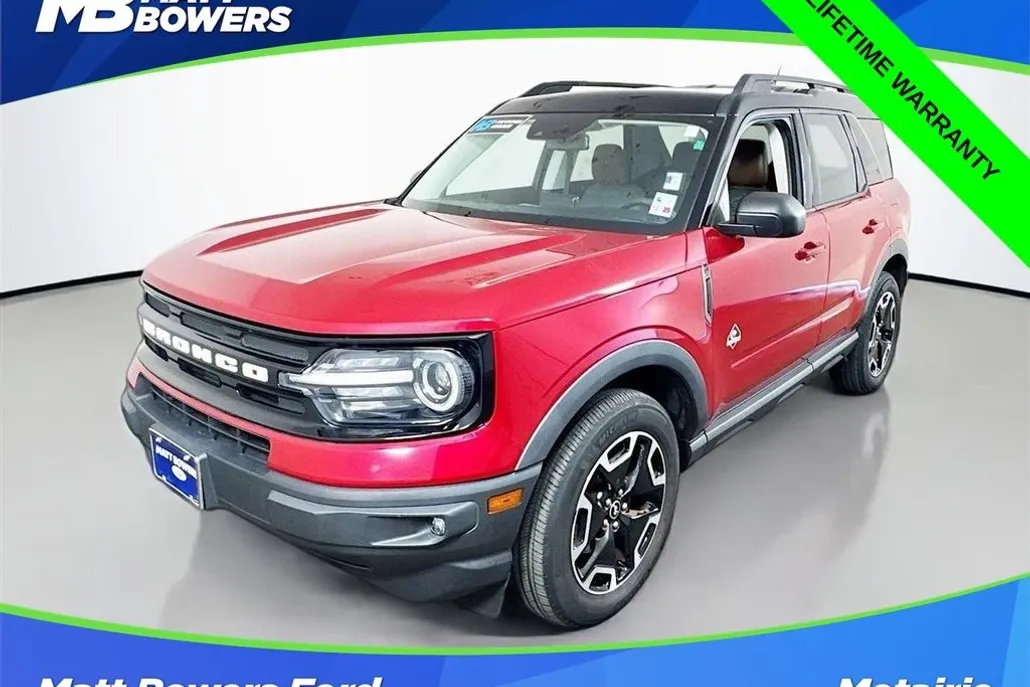 2021 Ford Bronco Sport Outer Banks photo 1