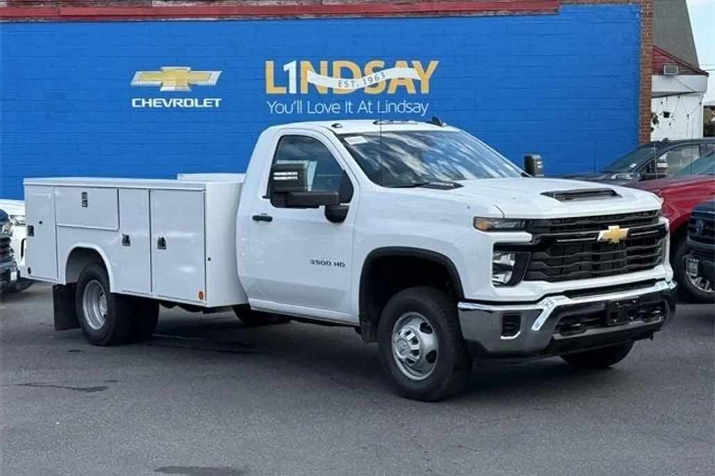 2025 Chevrolet Silverado 3500HD Work Truck photo 1