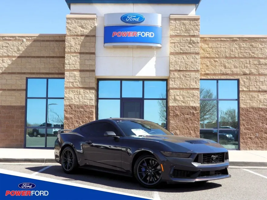 2025 Ford Mustang Dark Horse photo 1