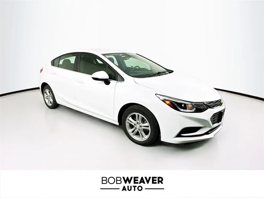 2018 Chevrolet Cruze LT photo 1