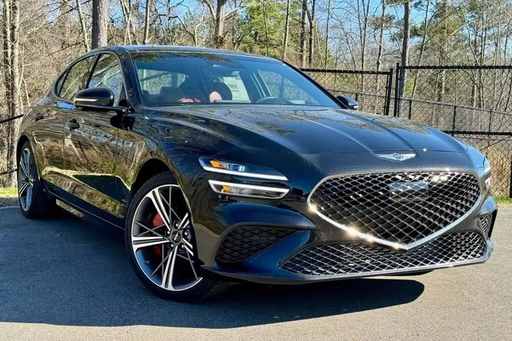 2025 Genesis G70 3.3T Sport Advanced photo 1