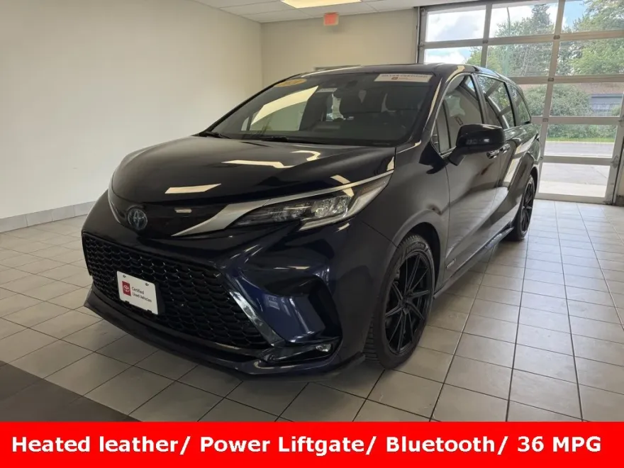2021 Toyota Sienna XSE photo 1