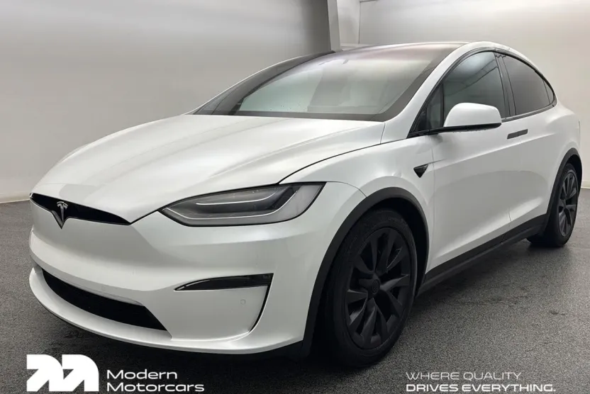 2023 Tesla Model X photo 1