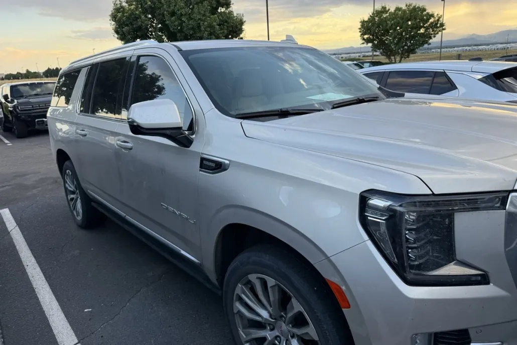 2023 Gmc Yukon XL Denali photo 1