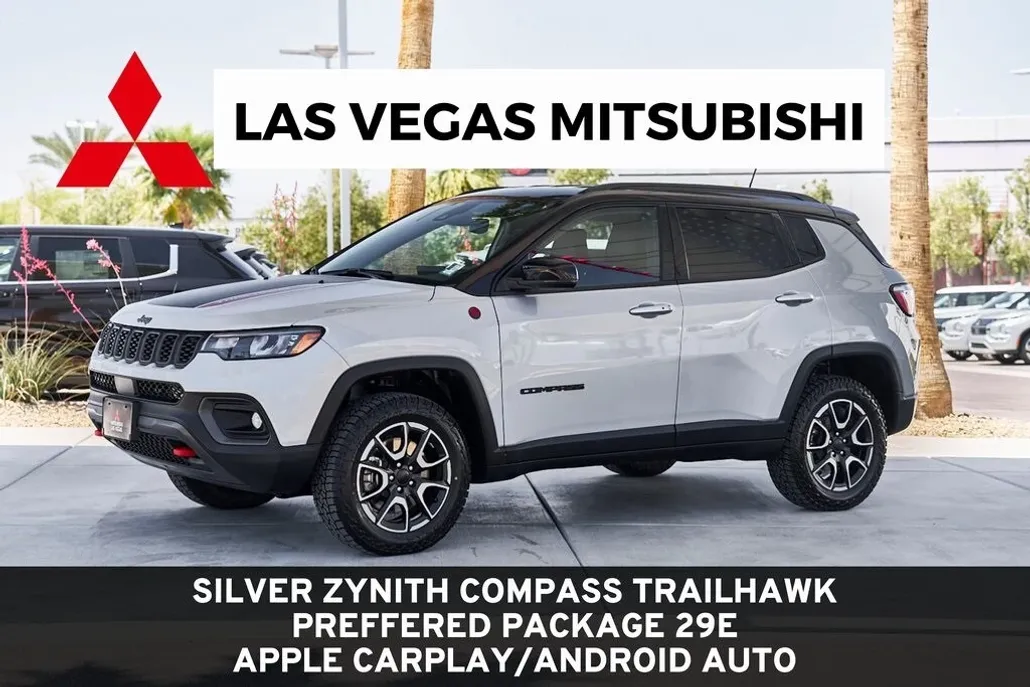 2024 Jeep Compass Trailhawk photo 1