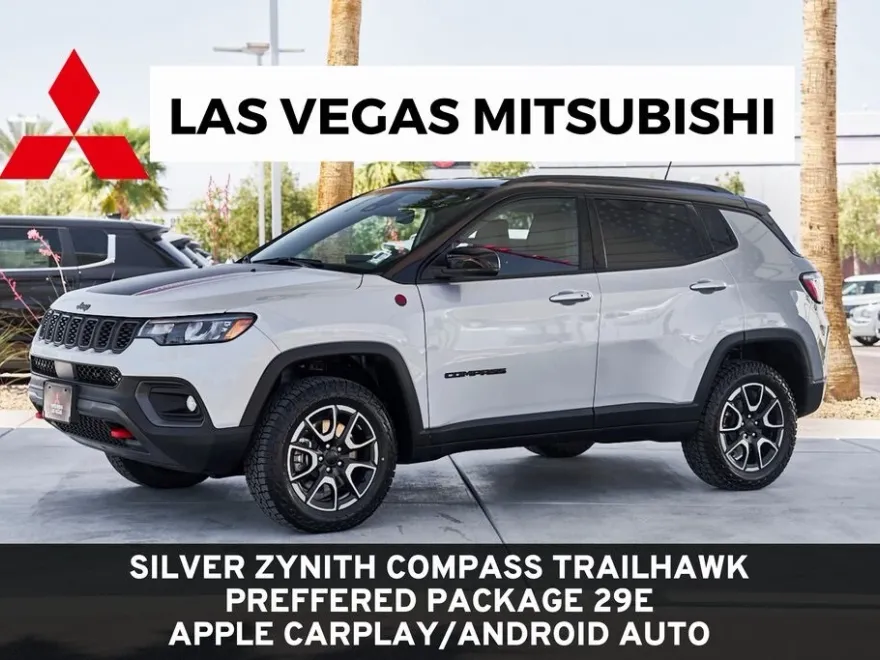 2024 Jeep Compass Trailhawk photo 1