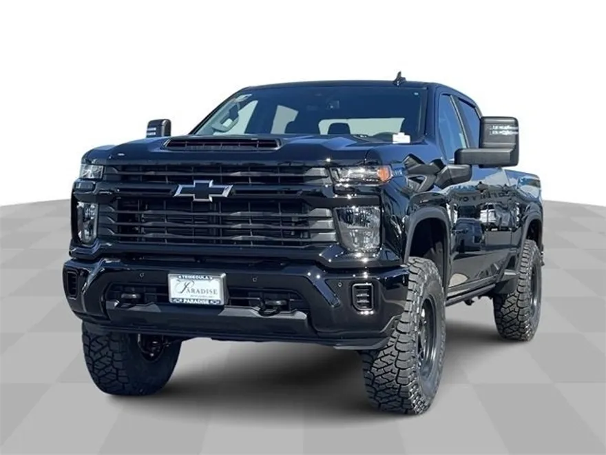 2025 Chevrolet Silverado 2500HD Custom photo 1