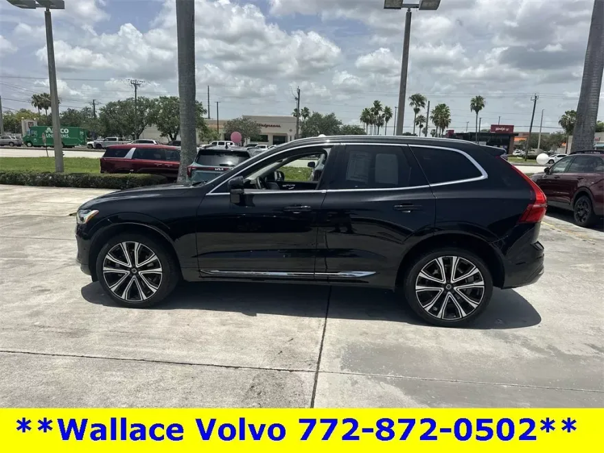 2023 Volvo XC60 B5 Ultimate photo 1