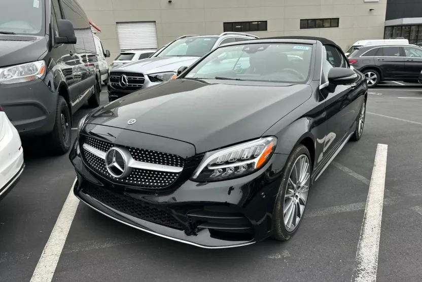 2019 Mercedes Benz C 300 4MATIC photo 1