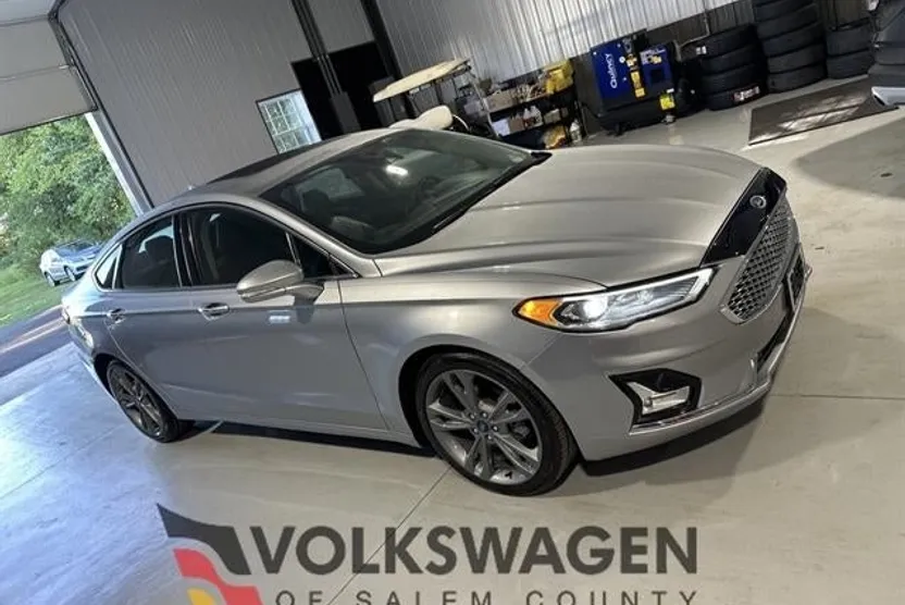 2020 Ford Fusion Titanium photo 1