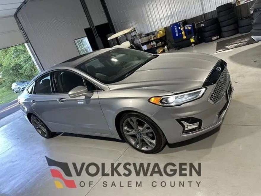 2020 Ford Fusion Titanium photo 1