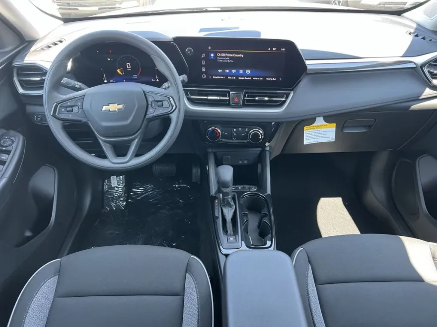 2026 Chevrolet Trailblazer LT photo 1