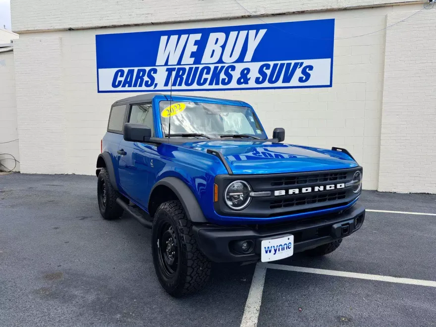 2022 Ford Bronco Black Diamond photo 1