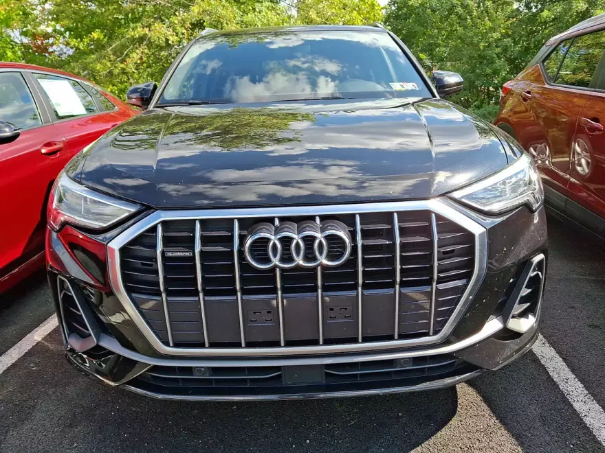 2021 Audi Q3 S line Premium Plus photo 1