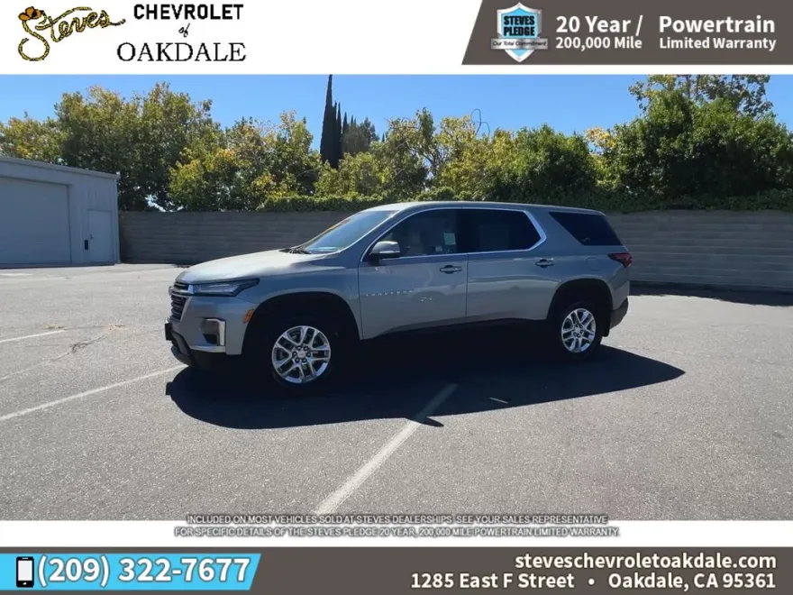 2023 Chevrolet Traverse LS photo 1