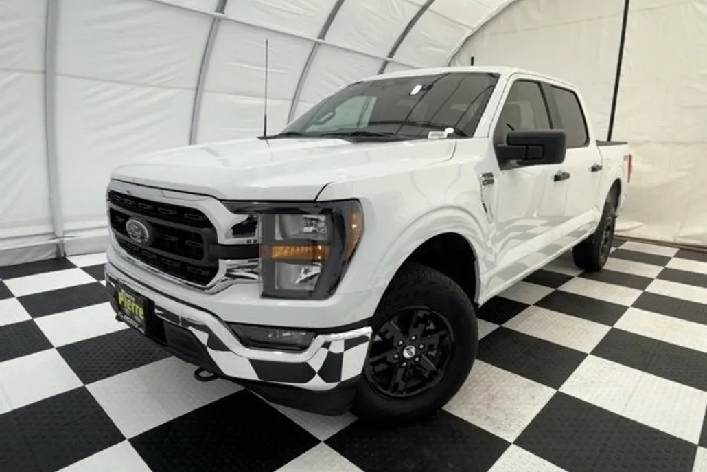 2023 Ford F-150 XLT photo 1