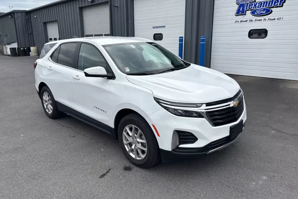 2024 Chevrolet Equinox photo 1