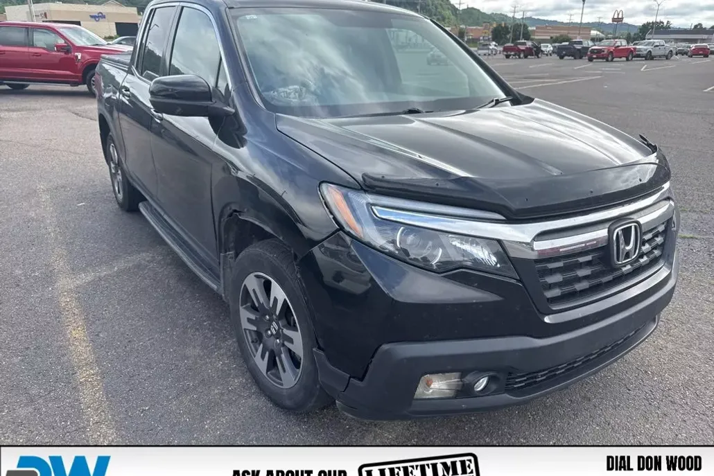 2017 Honda Ridgeline RTL photo 1
