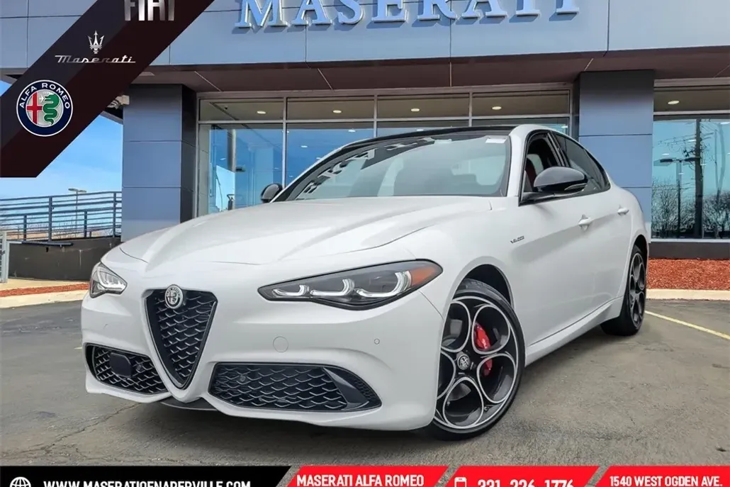 2025 Alfa Romeo Giulia Base photo 1