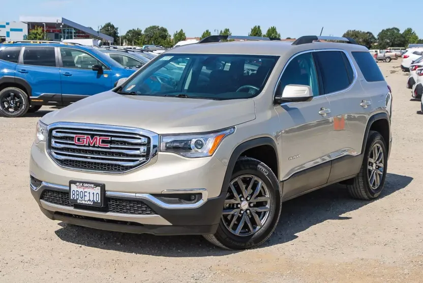 2017 Gmc Acadia SLT photo 1
