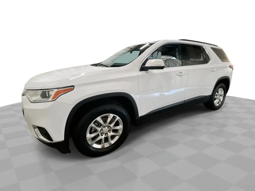 2021 Chevrolet Traverse Leather photo 1