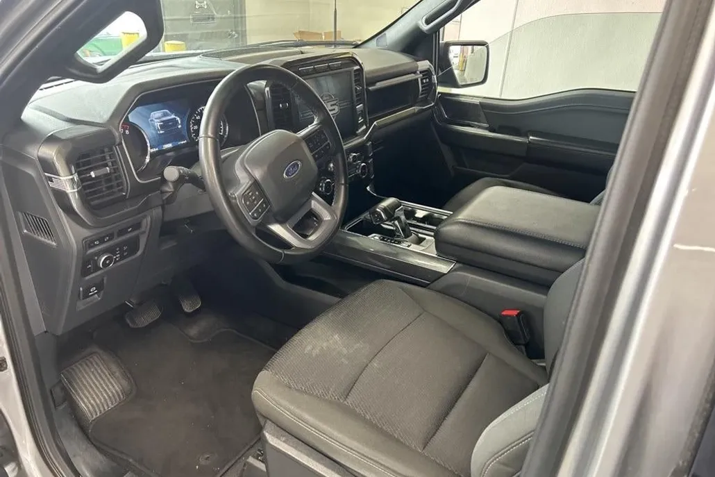 2023 Ford F-150 XLT photo 1