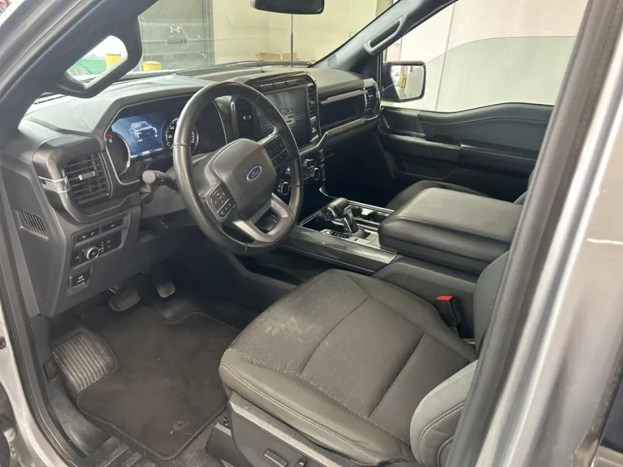 2023 Ford F-150 XLT photo 1