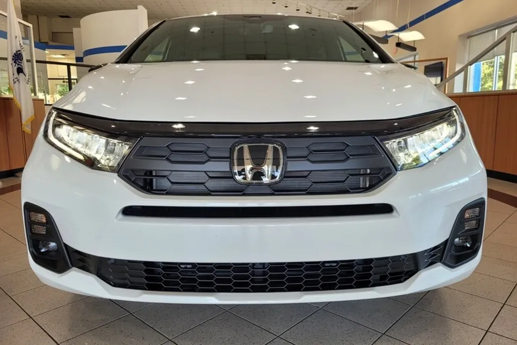 2026 Honda Odyssey Sport photo 1