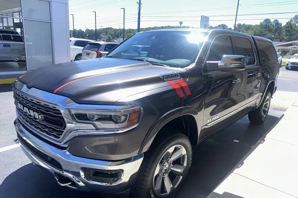 2021 Ram 1500 Limited photo 1