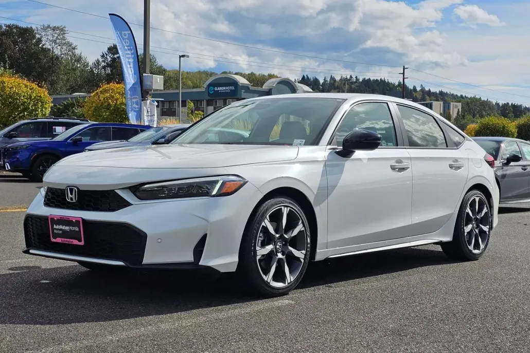 2026 Honda Civic Hatchback Hybrid Sport Touring photo 1