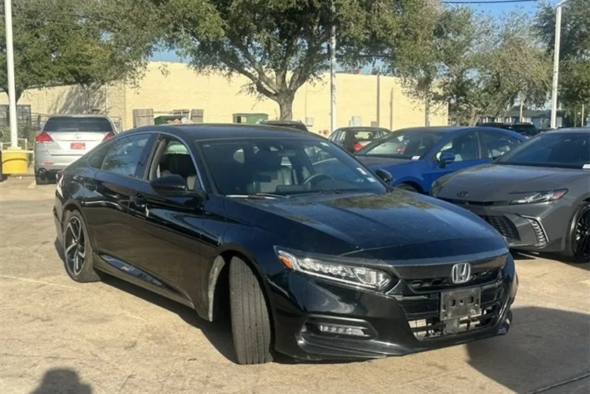 2018 Honda Accord Sport photo 1