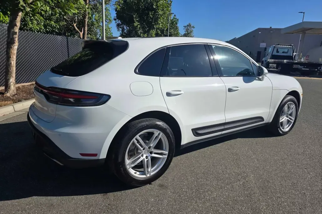 2022 Porsche Macan photo 1