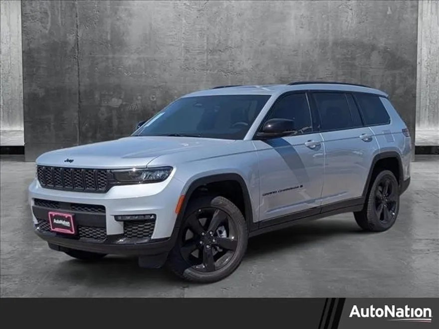 2025 Jeep Grand Cherokee Limited photo 1