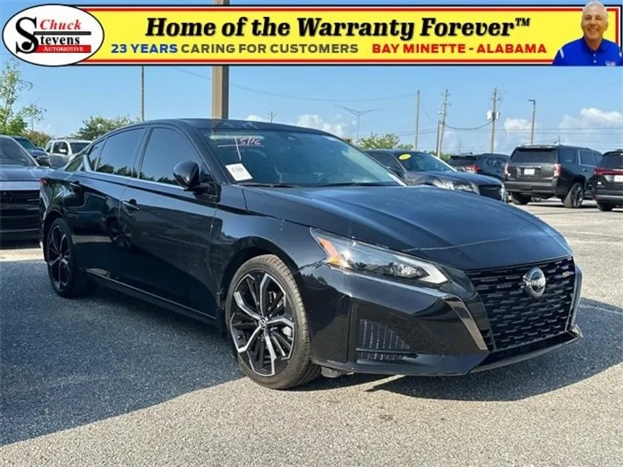 2023 Nissan Altima 2.5 SR photo 1
