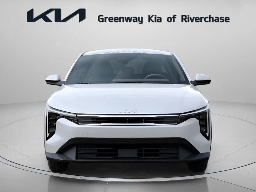 2025 Kia K4 LXS photo 1
