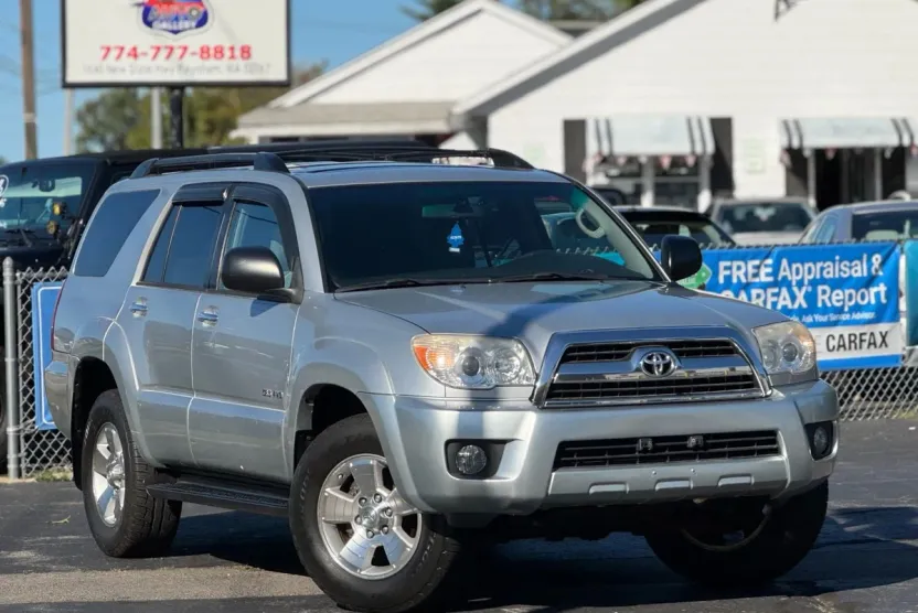 2006 Toyota 4Runner SR5 Sport photo 1