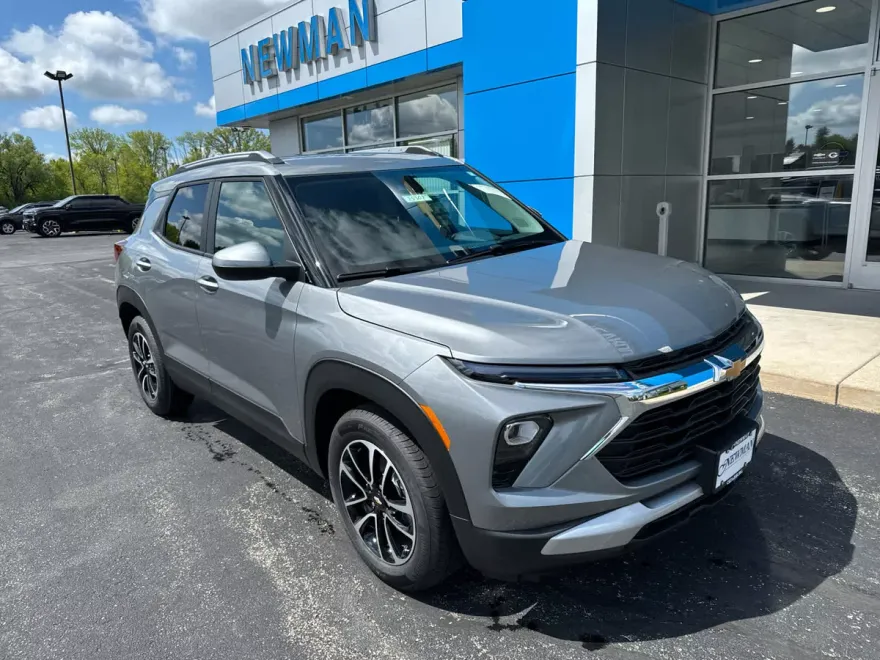 2025 Chevrolet Trailblazer LT photo 1