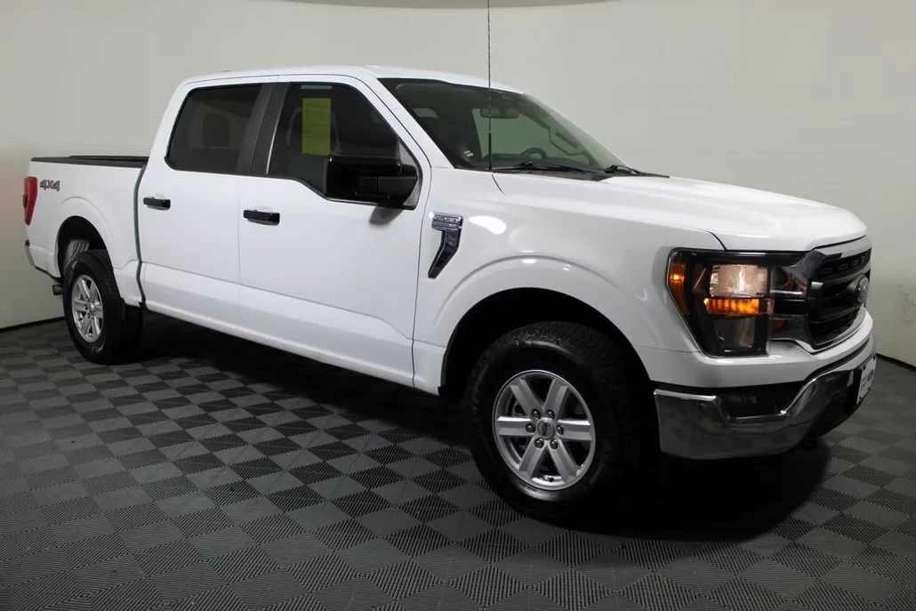 2023 Ford F-150 XLT photo 1