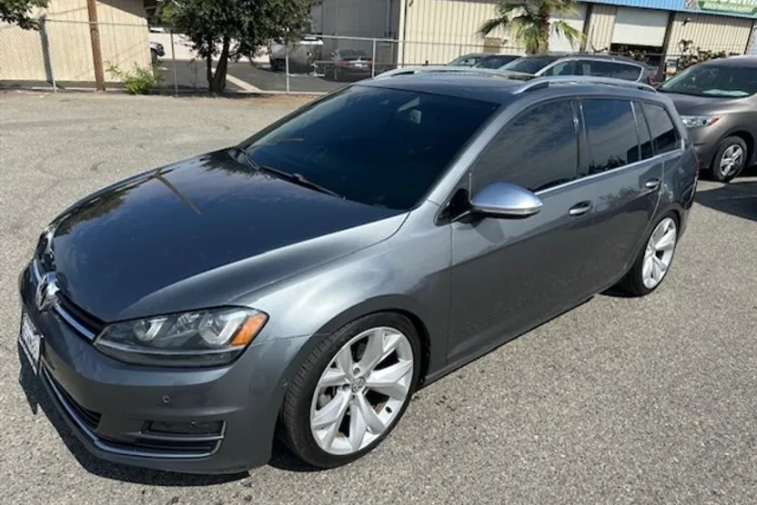 2016 Volkswagen Golf SportWagen TSI SEL photo 1