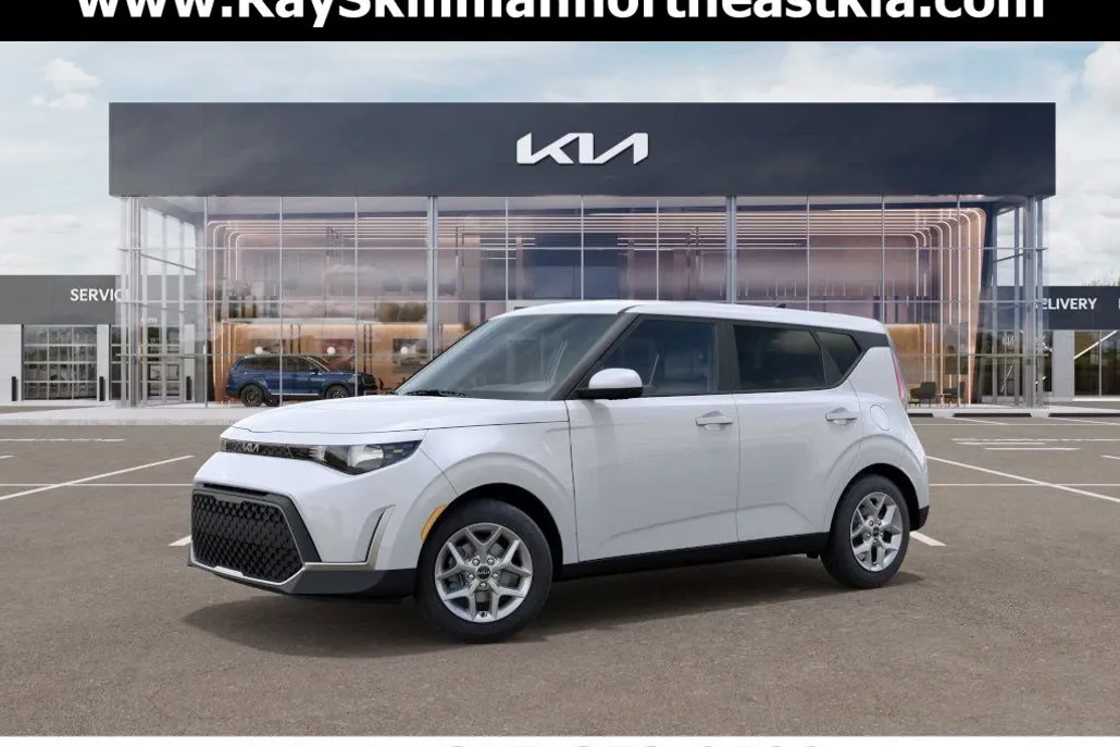 2025 Kia Soul LX photo 1