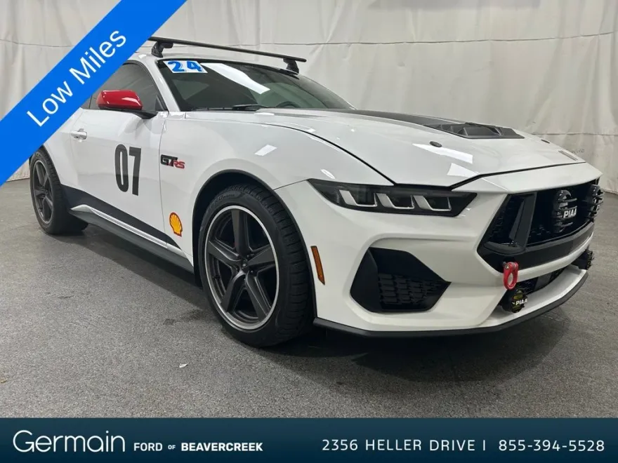 2024 Ford Mustang GT Premium photo 1