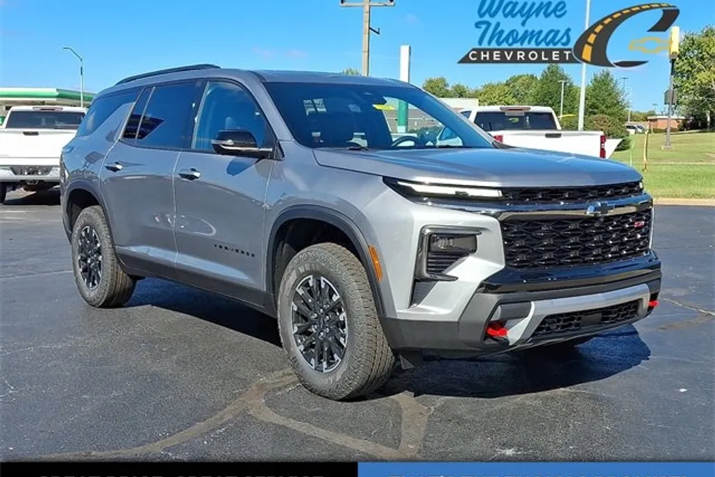 2026 Chevrolet Traverse Z71 photo 1