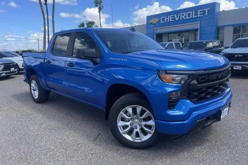 2026 Chevrolet Silverado 1500 Custom photo 1