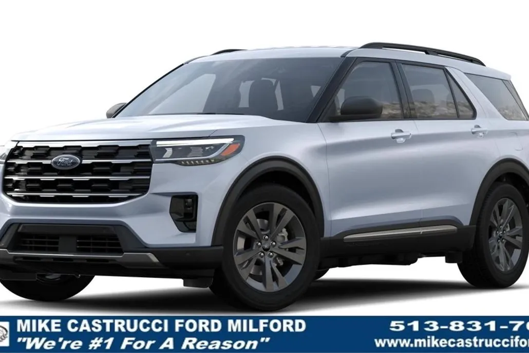 2025 Ford Explorer photo 1