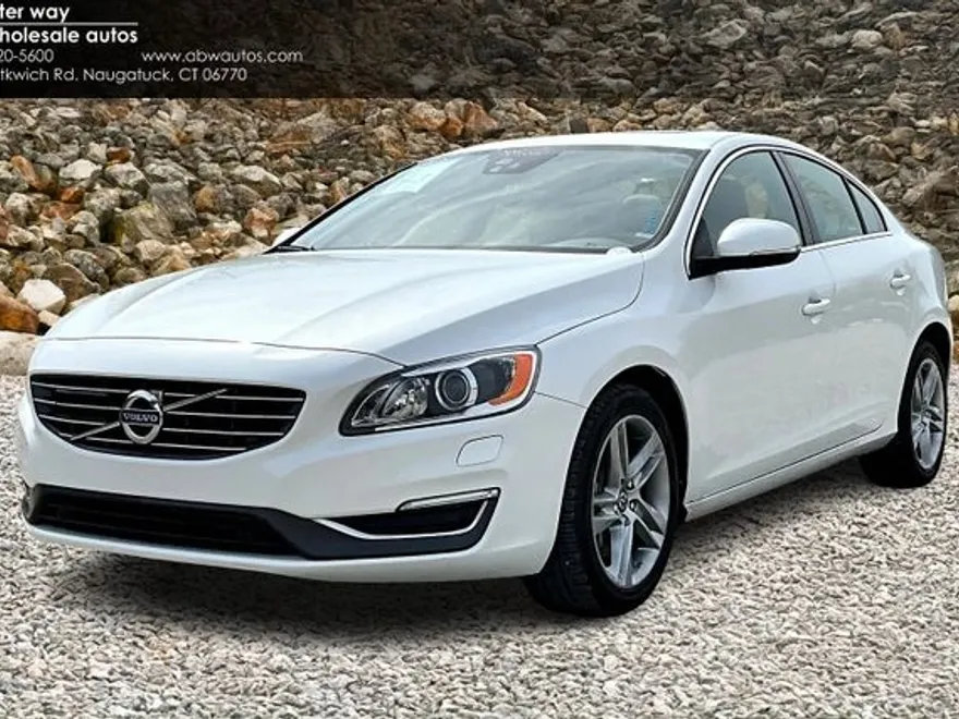 2015 Volvo S60 T5 Platinum photo 1