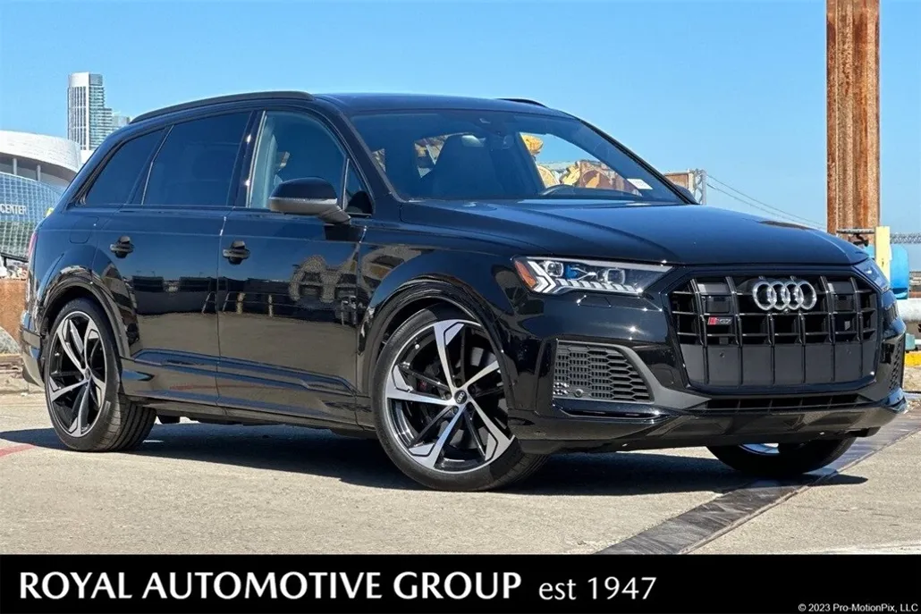 2024 Audi SQ7 Prestige photo 1