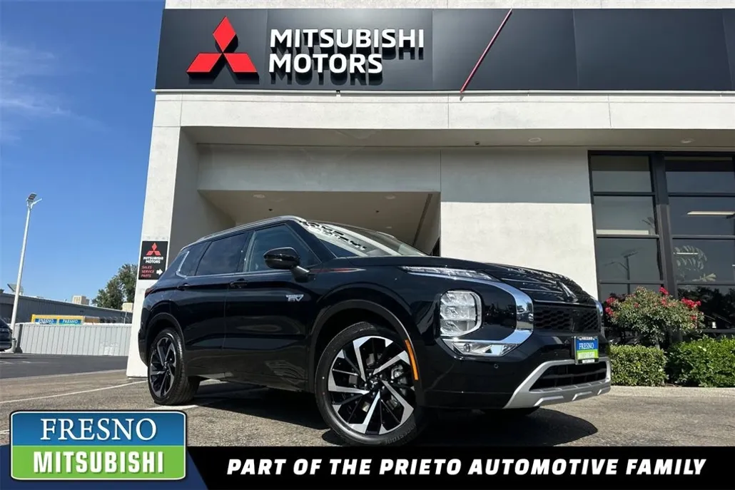 2025 Mitsubishi Outlander PHEV SEL photo 1